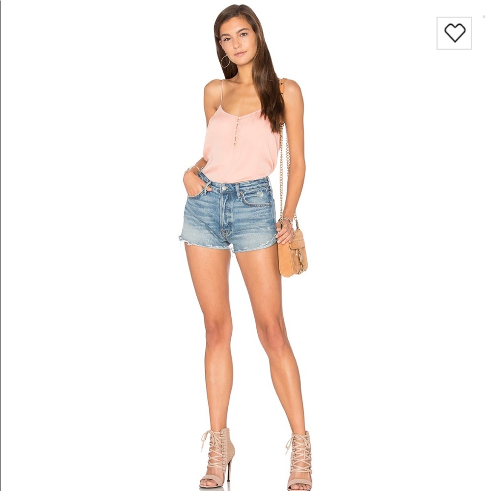 L’acadamie button tank